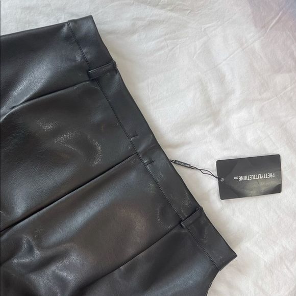 Pretty Little Thing Leather Pants - Picture 3 of 3